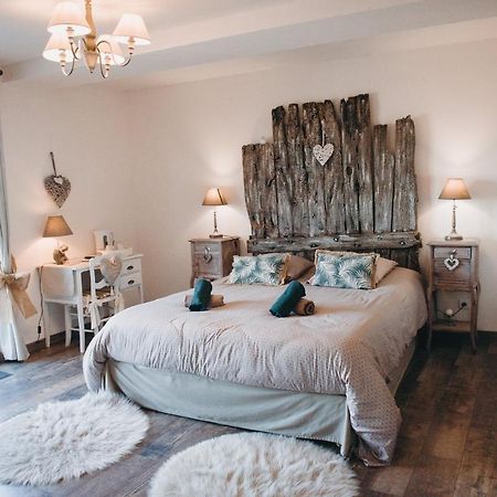 Au Charme D'Antan Bed & Breakfast Féron Екстериор снимка