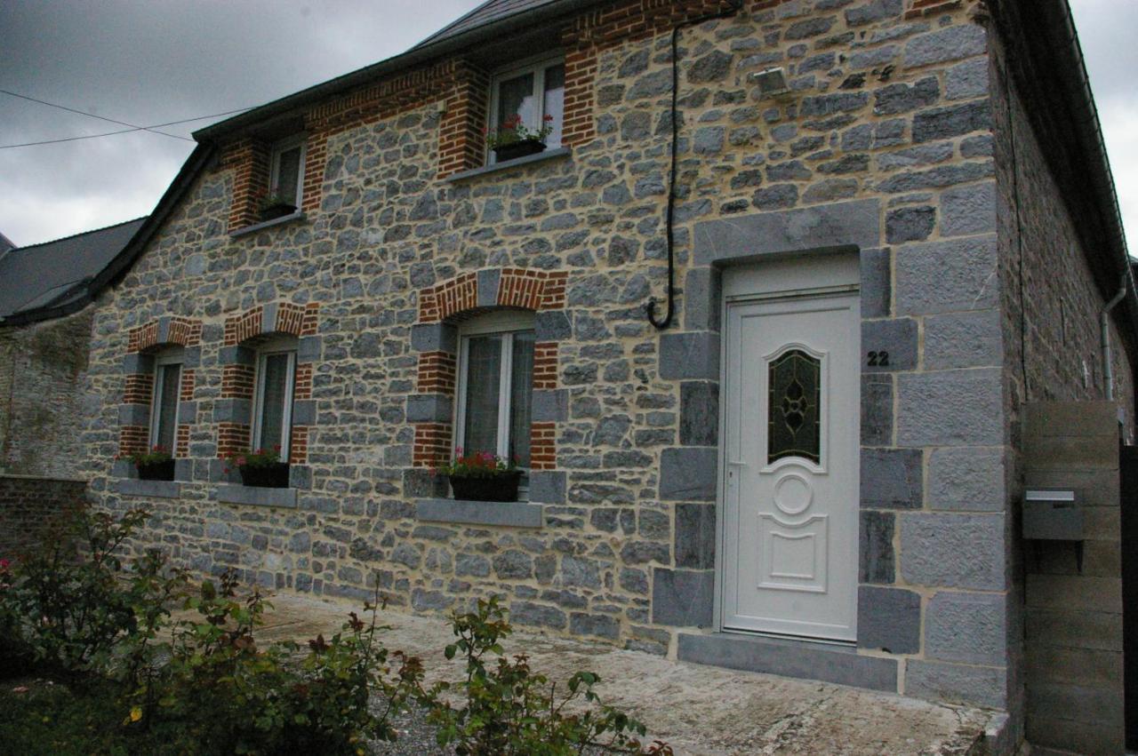Au Charme D'Antan Bed & Breakfast Féron Екстериор снимка