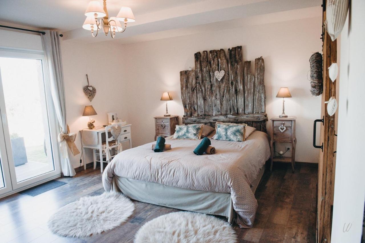 Au Charme D'Antan Bed & Breakfast Féron Екстериор снимка