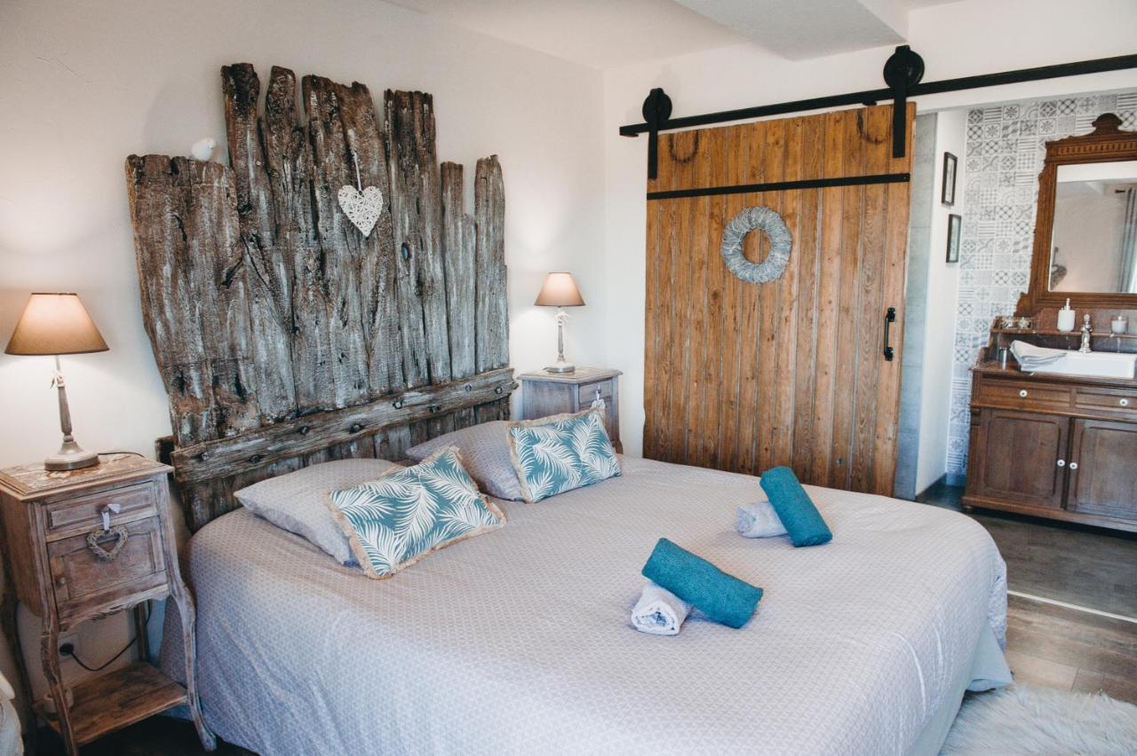 Au Charme D'Antan Bed & Breakfast Féron Екстериор снимка